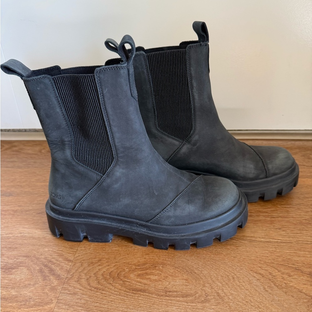 Toms Black Chelsea Boots